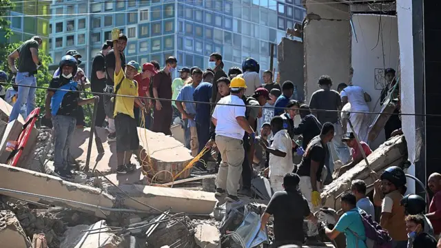 A 71 Sube el Numero de Víctimas Fatales por el Sismo en Colombia a esta hora de la mañana